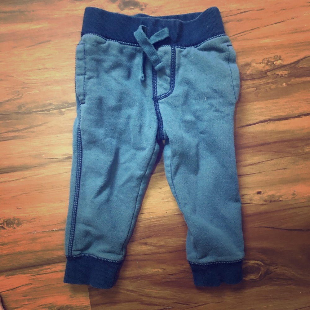 🔴 GYMBOREE sweatpants •